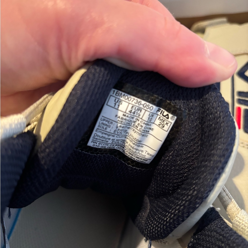 Grant Hill Fila Collab 2 Sneakers - Picture 5 of 12